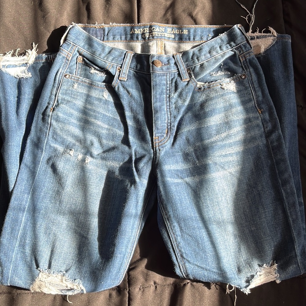 AEO Vintage Hi-Rise Distress Jeans Sz 4